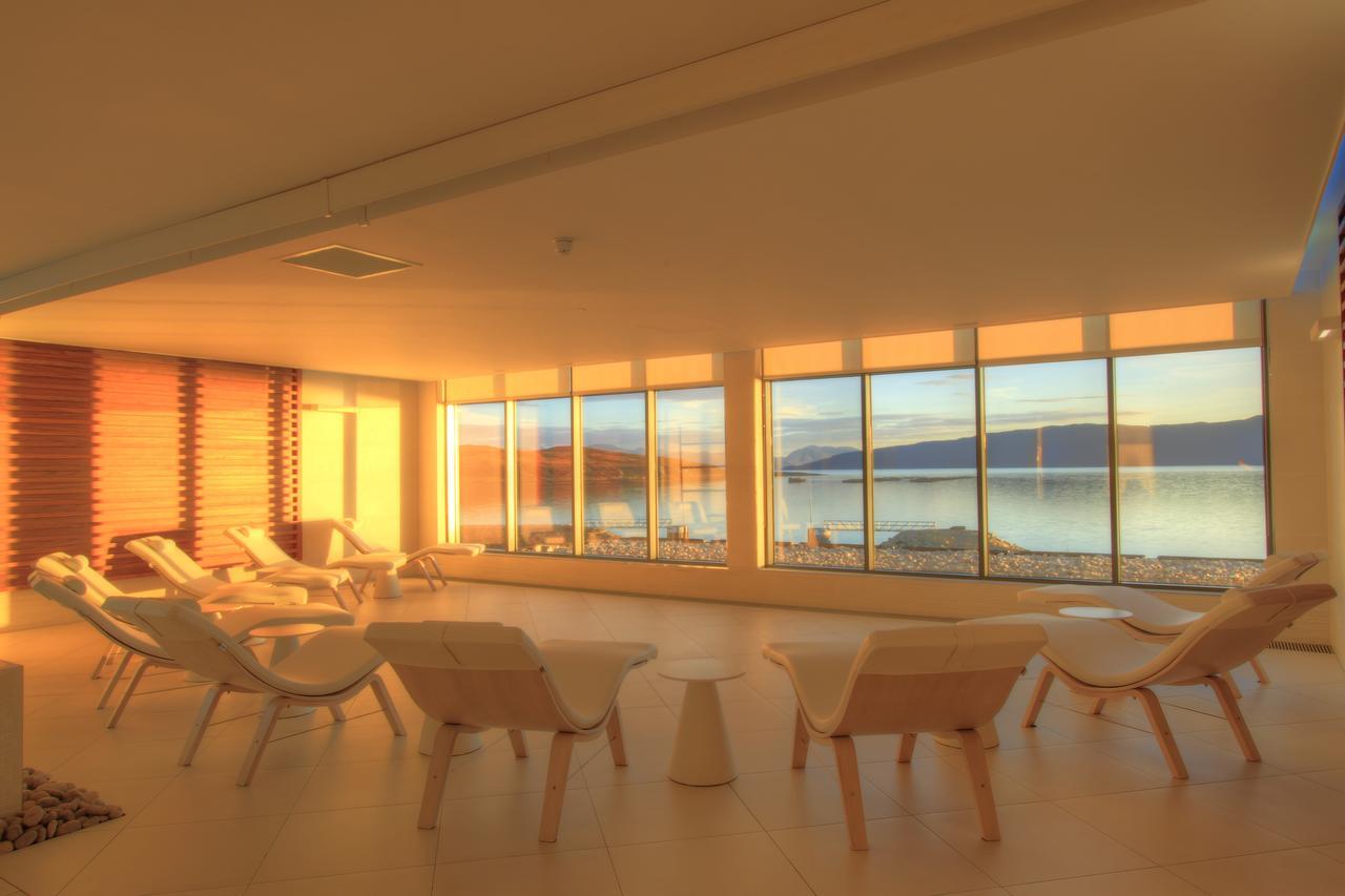 Loch Fyne Scotland 4*