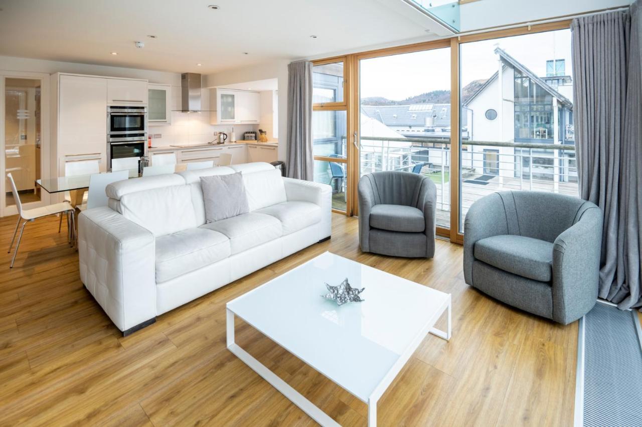 Loch Fyne Scotland 4*